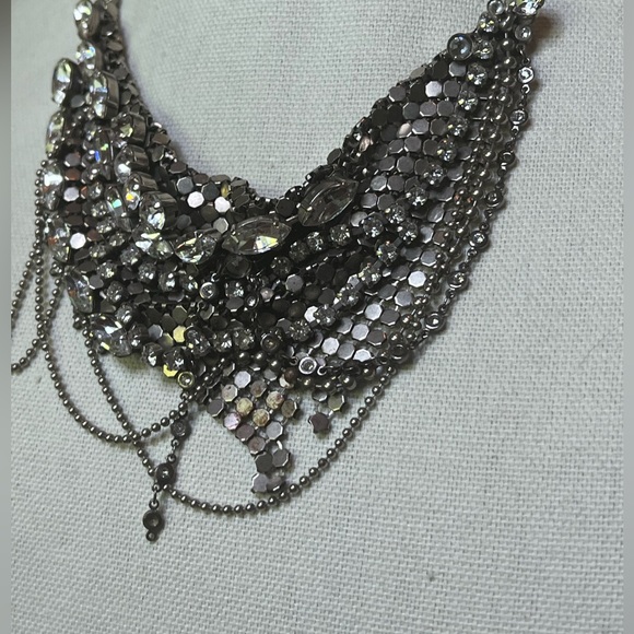 Designer Sorrelli Metal Mesh Swarovski Crystal antique Silver tone necklace - Picture 5 of 10